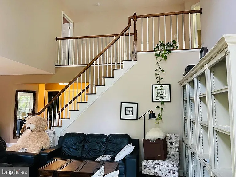 1 Cromwell Ct — Photo 9