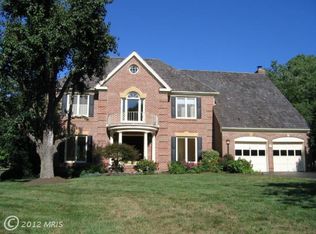 12936 Oak Lawn Pl, Herndon, VA 20171