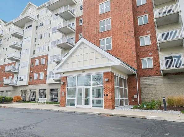 527 Pawtucket Blvd Unit 207, Lowell, MA 01854