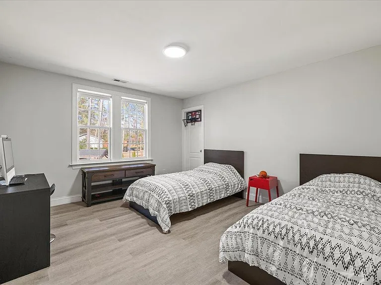 8704 Balbirnie Ct — Photo 28