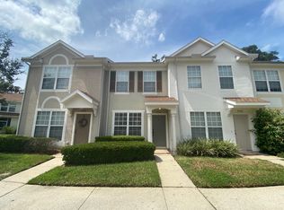 3560 Lone Tree Ln, Jacksonville, FL 32216