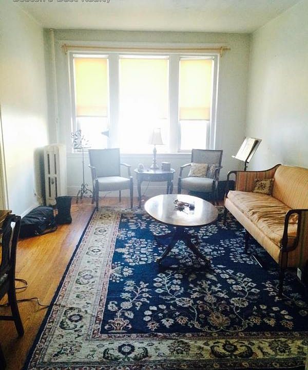 2nd image of 35 Orkney Rd APT 6