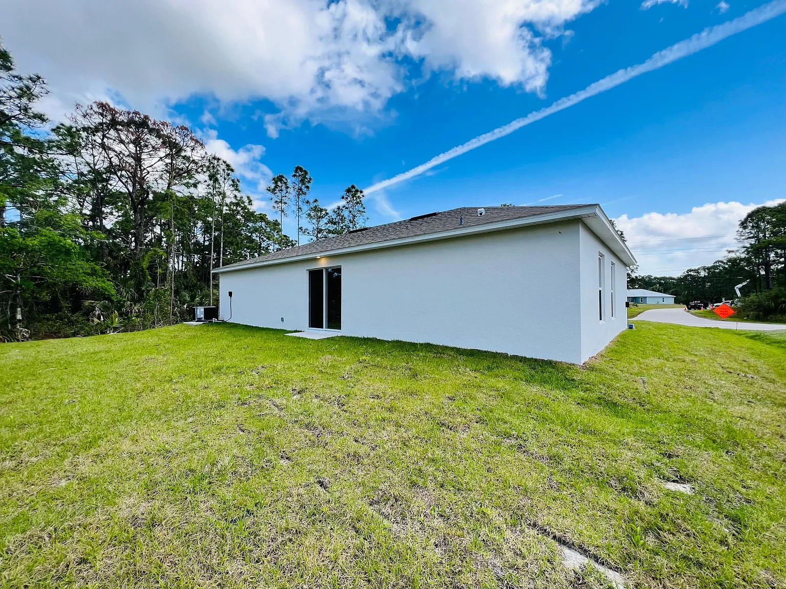1094 Harlingen Rd SW — Photo 4