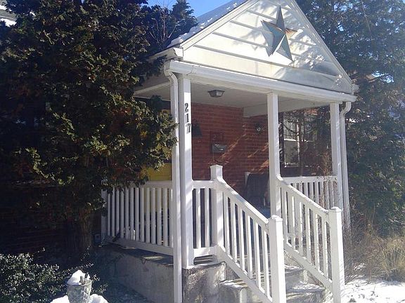 2nd image of 217 S 16th St
