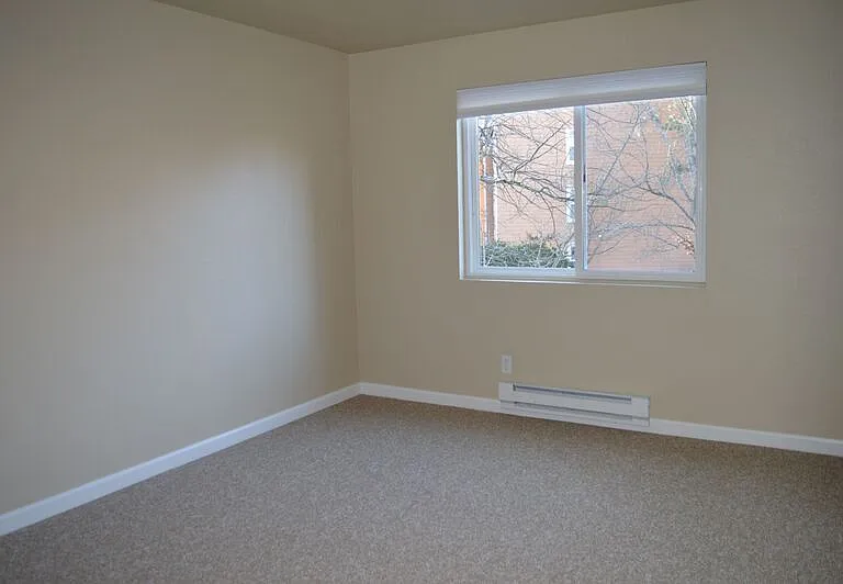 732 Kirkland Cir #D302 — Photo 4
