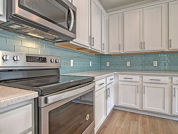 212 Cypress Plantation Road, Homesite 105 Elevation Image 5