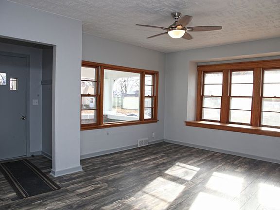 5th image of 103 Alice St