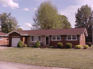 217 Alpine Dr, Godfrey, IL 62035