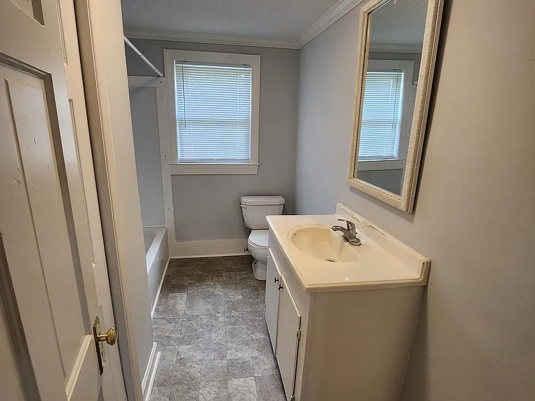 529 Old Mount Olive Hwy — Photo 17