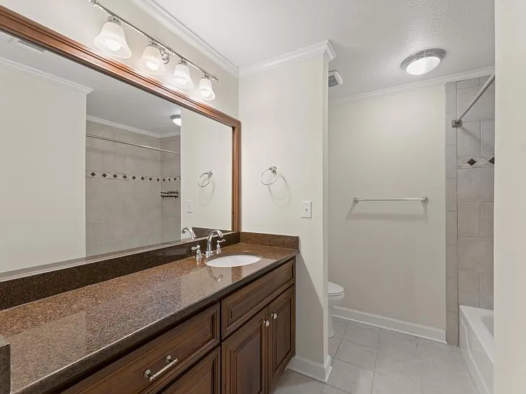 25312 Plantation Dr NE — Photo 17