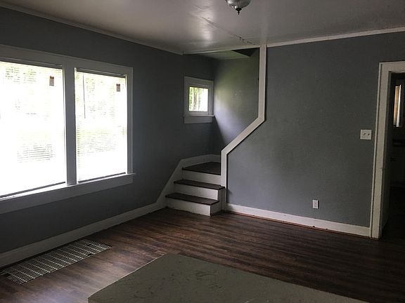 3rd image of 1510 Loretta Ave