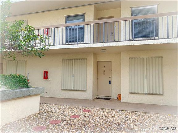 5th image of 245 SE 10th St APT 2B