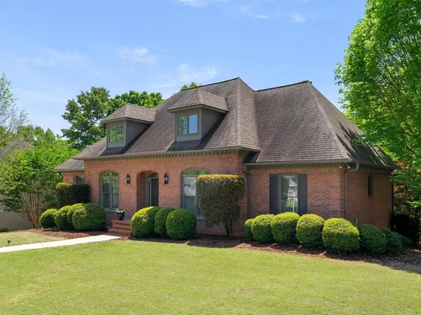 1665 Wingfield Dr, Birmingham, AL 35242