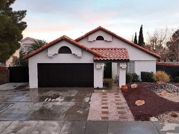 1800 E Newgrove St #A, Lancaster, CA 93535