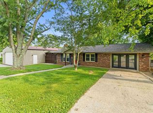 215 Spring Grove Blvd, Morganfield, KY 42437