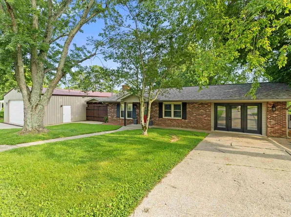 215 Spring Grove Blvd, Morganfield, KY 42437