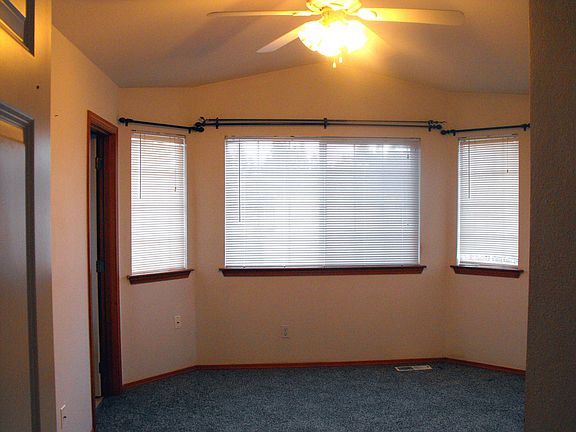 4th image of 1730 111th Dr SE
