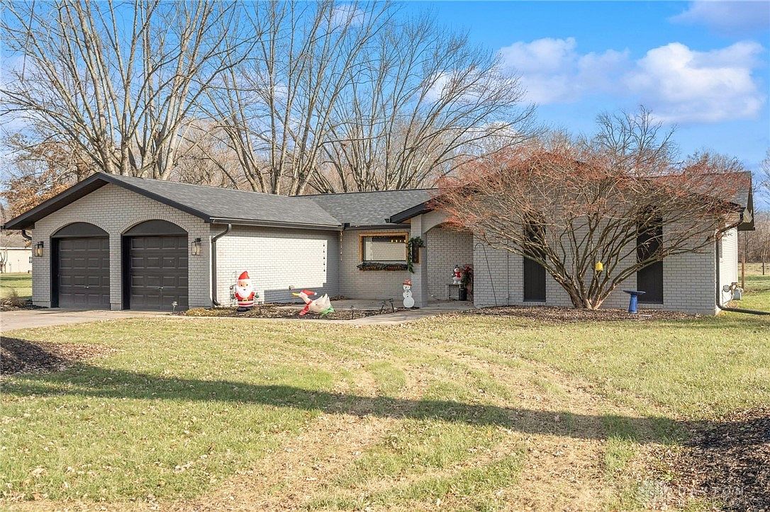 5959 Bradley Dr, Tipp City, OH 45371 | Zillow