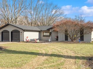 5959 Bradley Dr, Tipp City, OH 45371