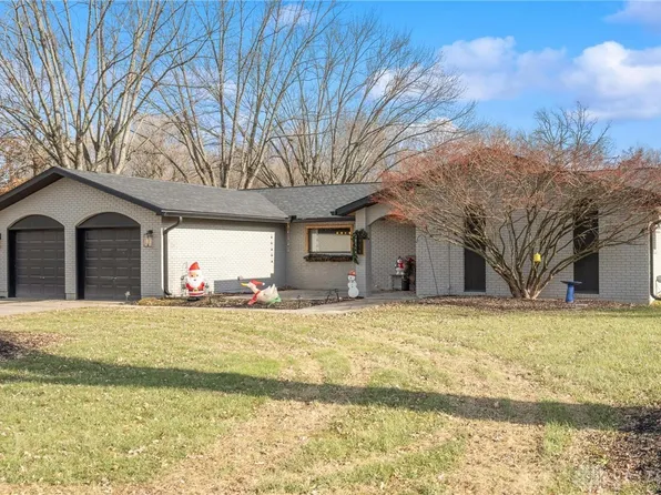 5959 Bradley Dr, Tipp City, OH 45371