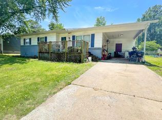 501 Moore St, Dexter, MO 63841