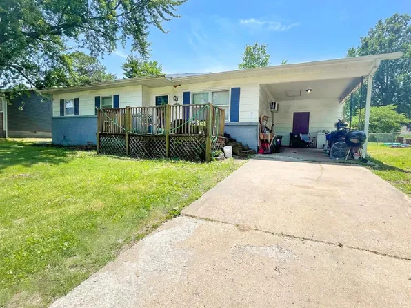 501 Moore St, Dexter, MO 63841