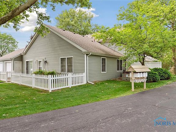 3rd image of 3 Olde Orchard Dr