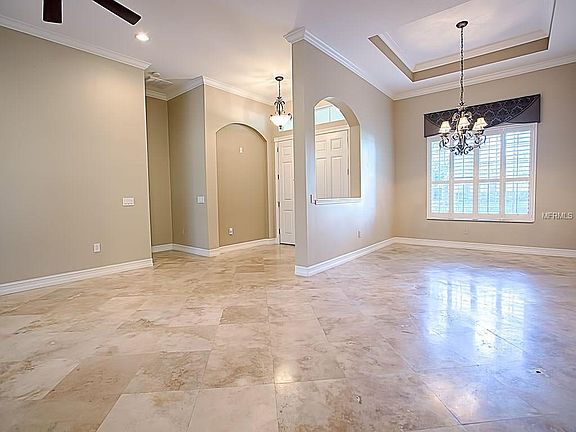 3rd image of 2888 Highland View Cir