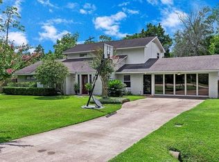 901 Hickorywood Ln, Houston, TX 77024