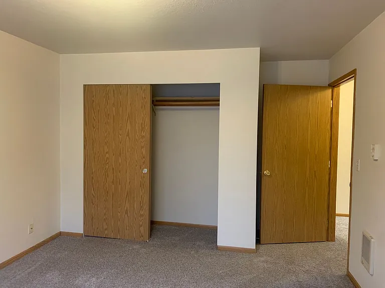 2211 NE Holliday Ave #1 — Photo 17
