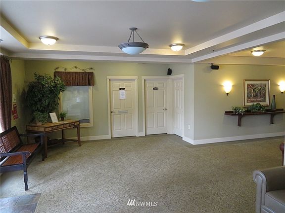 3rd image of 13301 SE 79th Place SE #B208