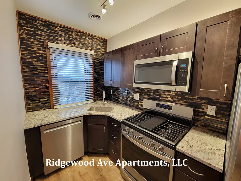 400 Ridgewood Ave #1 — Photo 1