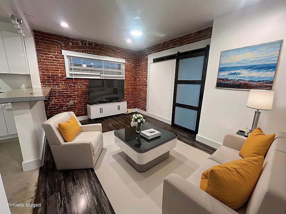 1st image of 00-319 Elm Ave #102