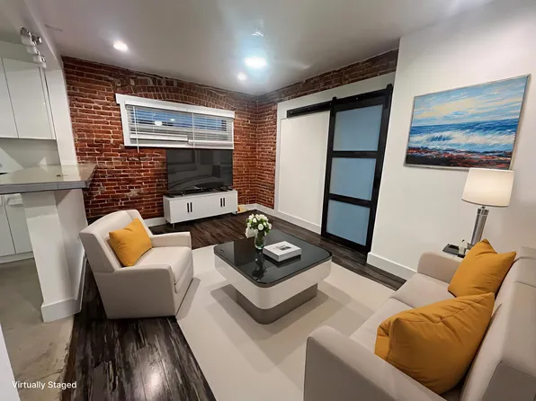 00-319 Elm Ave #102, Long Beach, CA 90802