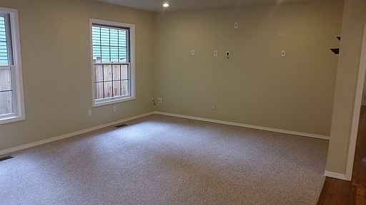 4th image of 17119 NE 131st Pl