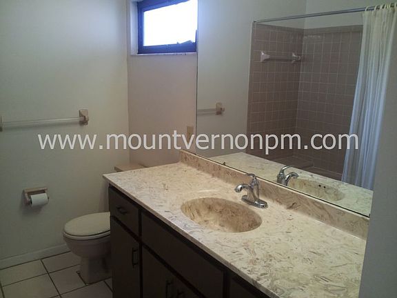 3rd image of 5239 Myrtle Wood