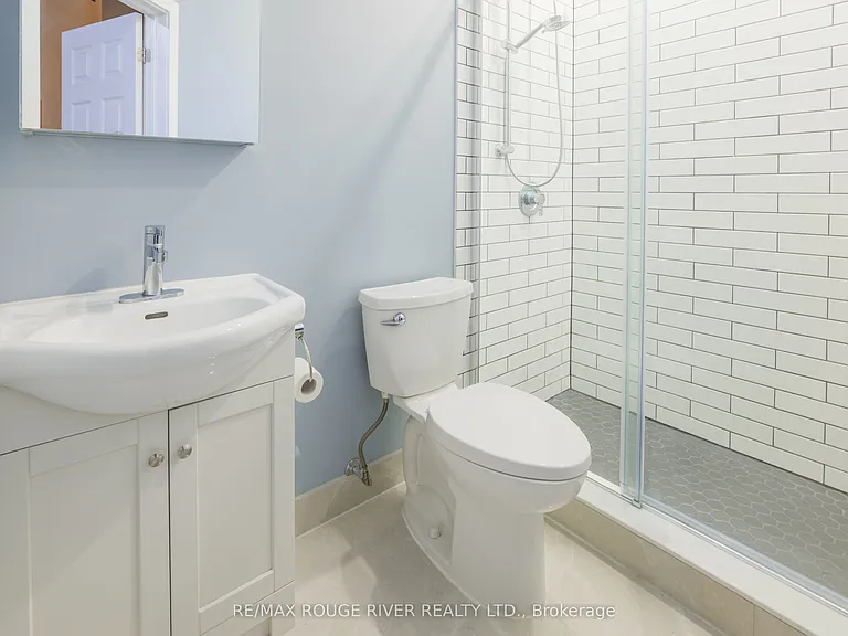 453 Mahogany Ct — Photo 21