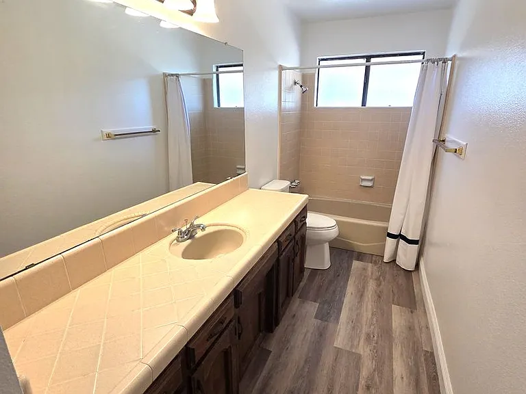 1551 La Vida Ct — Photo 11