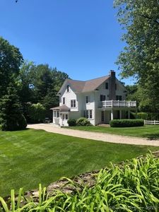 128 Five Mile River Road, Darien, CT, 06820
