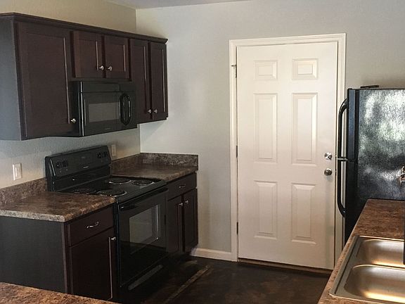 3rd image of 1810 Kathleen St #4