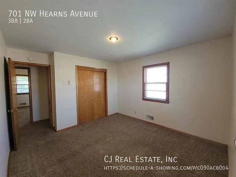 701 NW Hearns Ave — Photo 6