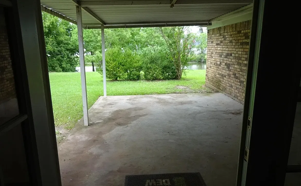 4 bed, 2.5 bath, 2230 sqft, $1,650 — Photo 3