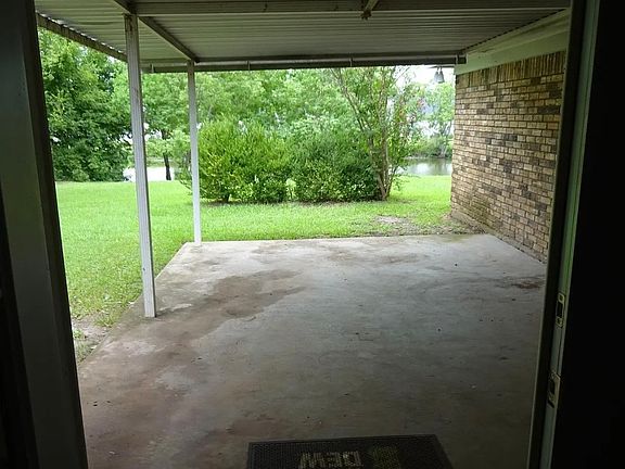 3rd image of 23 Magnolia Dr