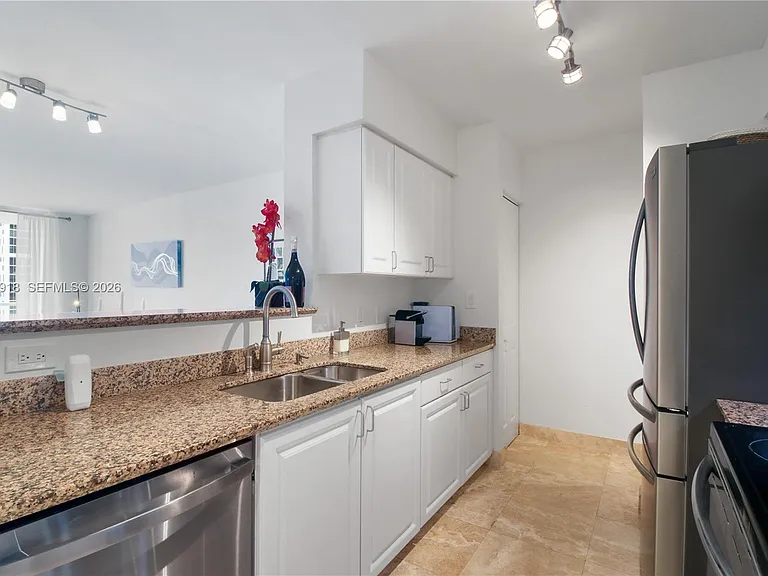 1155 S Brickell Bay Dr #805 — Photo 6