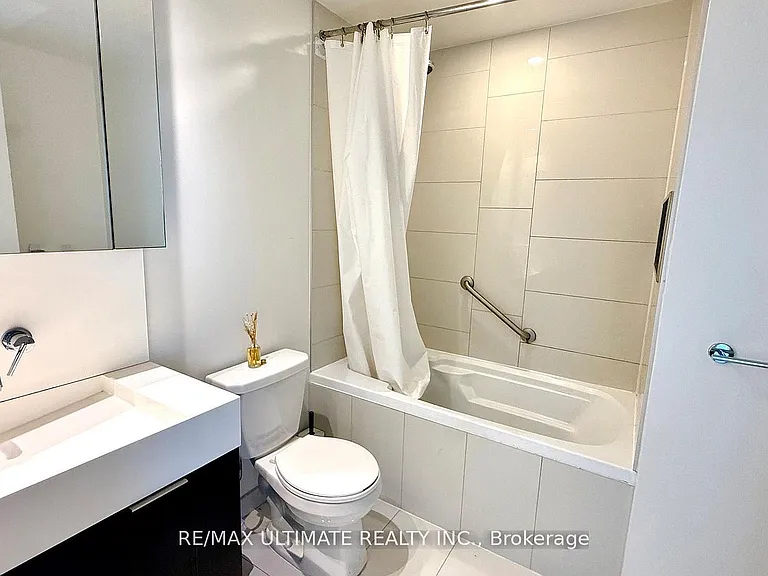15 Lower Jarvis St #1911 — Photo 19