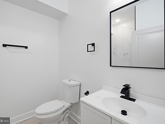 5th image of 2253 N 12th St #2
