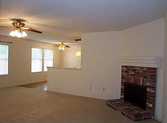 3rd image of 4411 Cedar Crest Dr