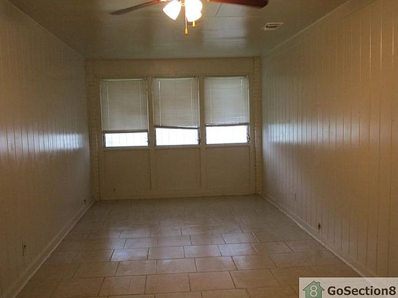 4th image of 4931 Creekmoor Dr