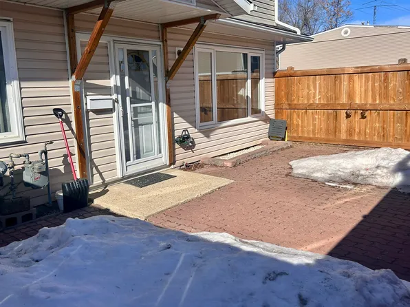 313 Telford Ct, Leduc, AB T9E 5M8