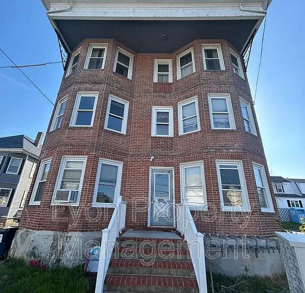 415 Main St #5 — Photo 12